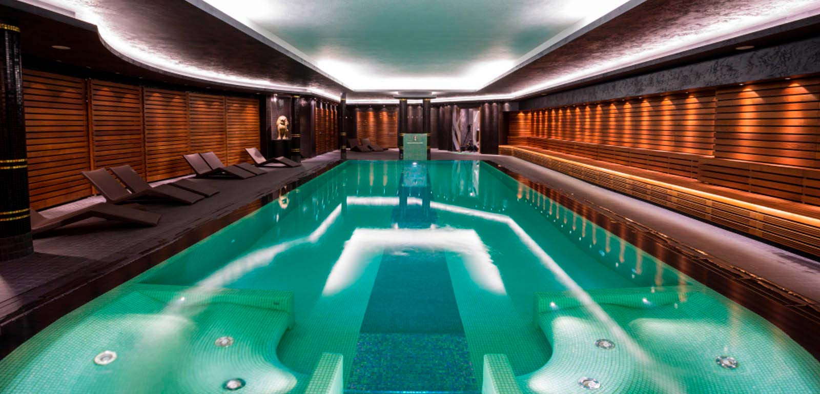piscina lusso hotel
